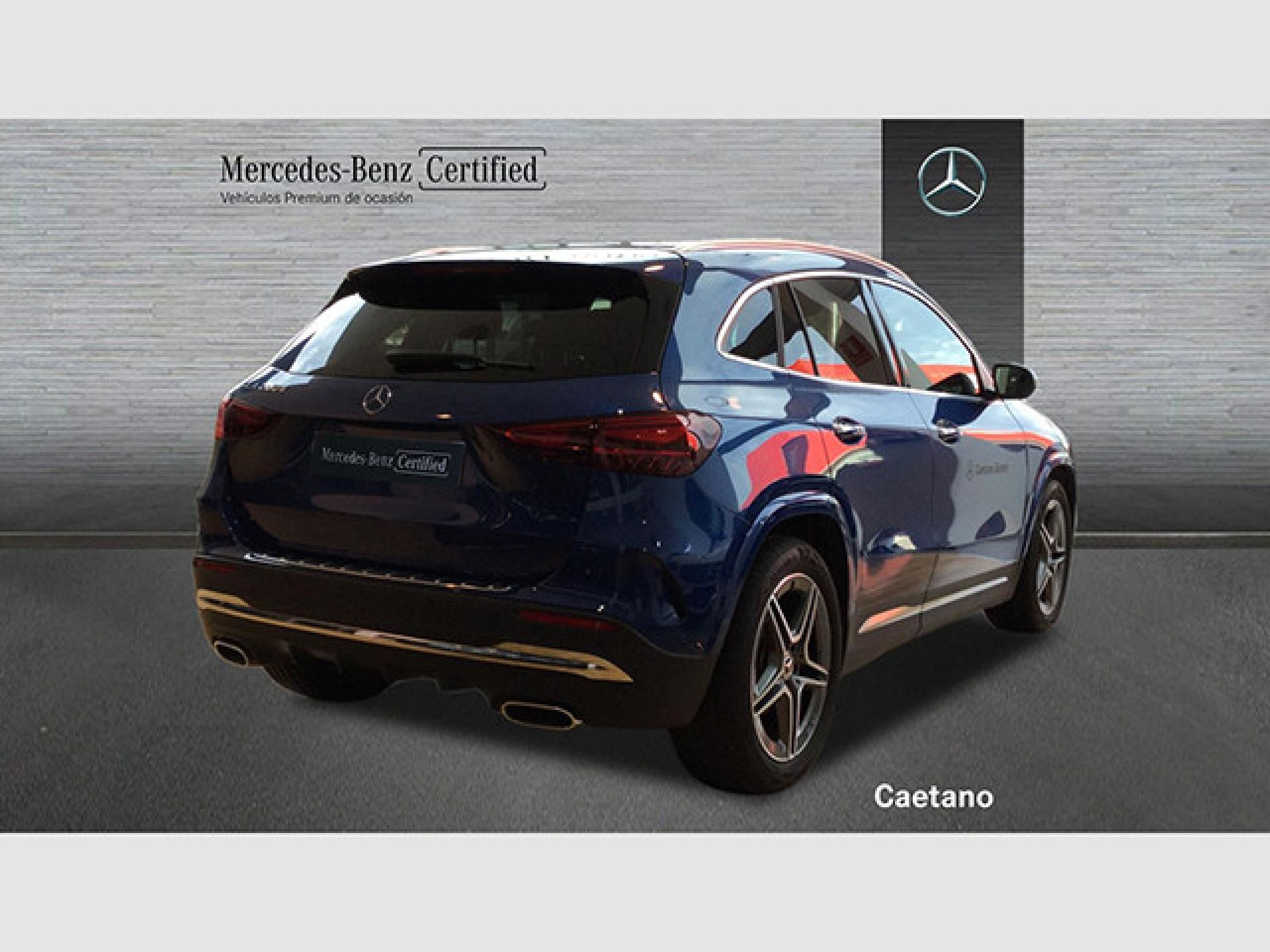 Mercedes-Benz GLA - 4