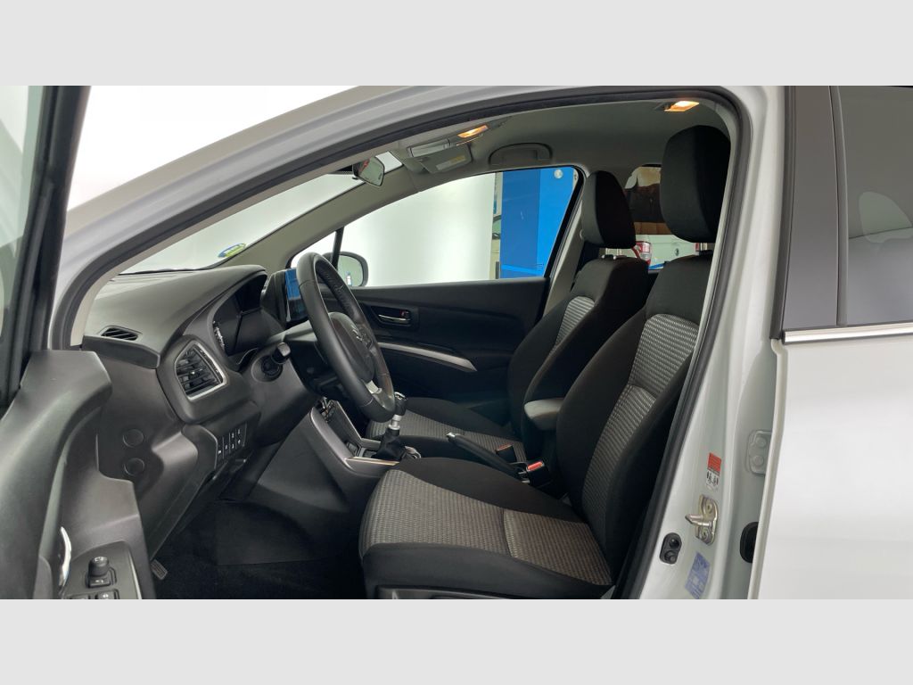 Suzuki S-Cross - 10