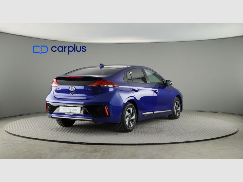 Hyundai IONIQ - 7