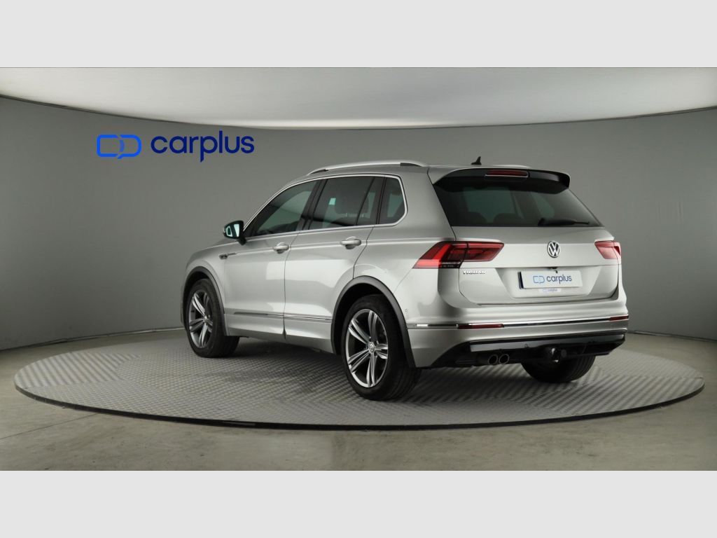 Volkswagen Tiguan - 5