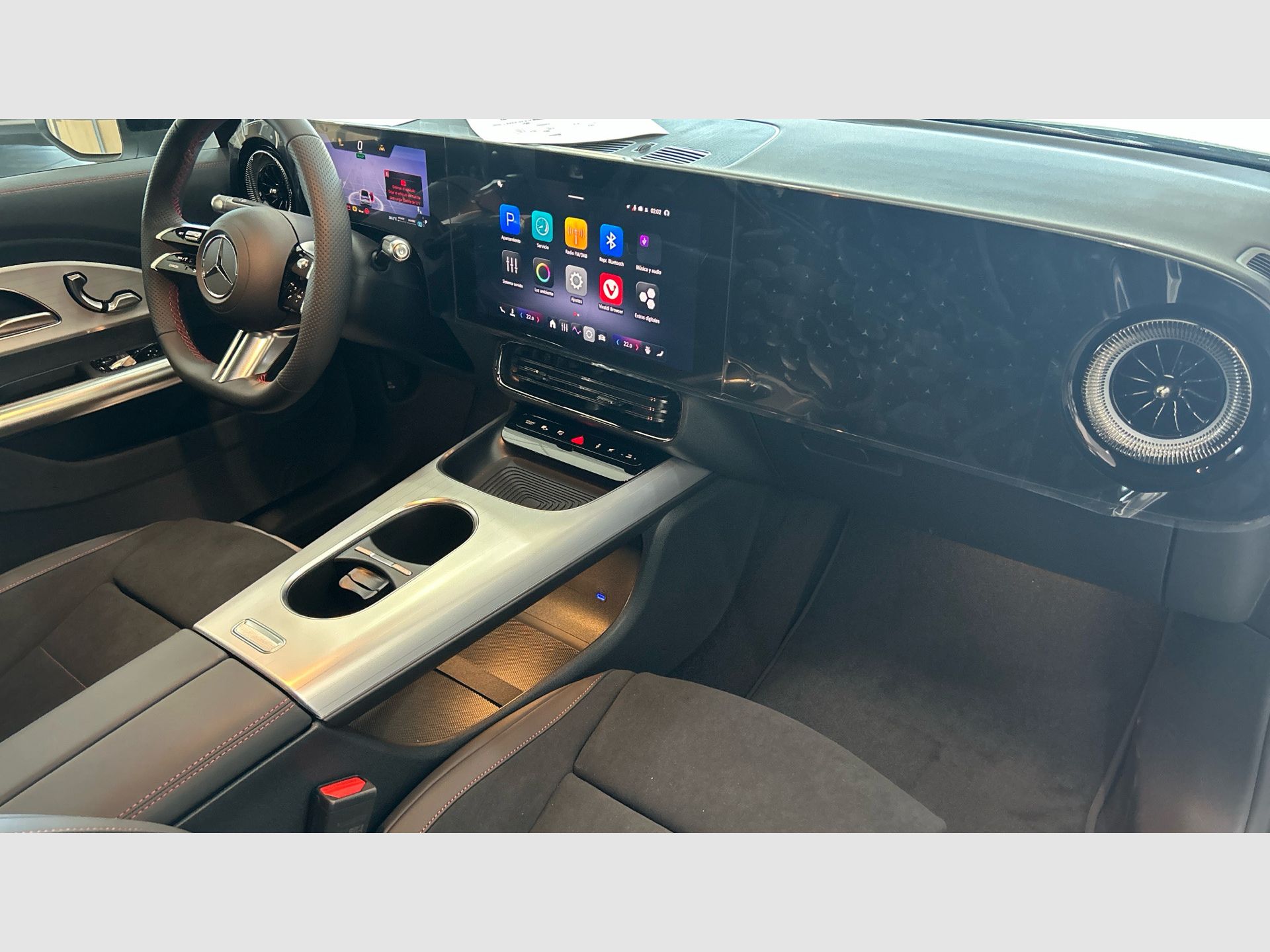 Mercedes-Benz CLA - 10