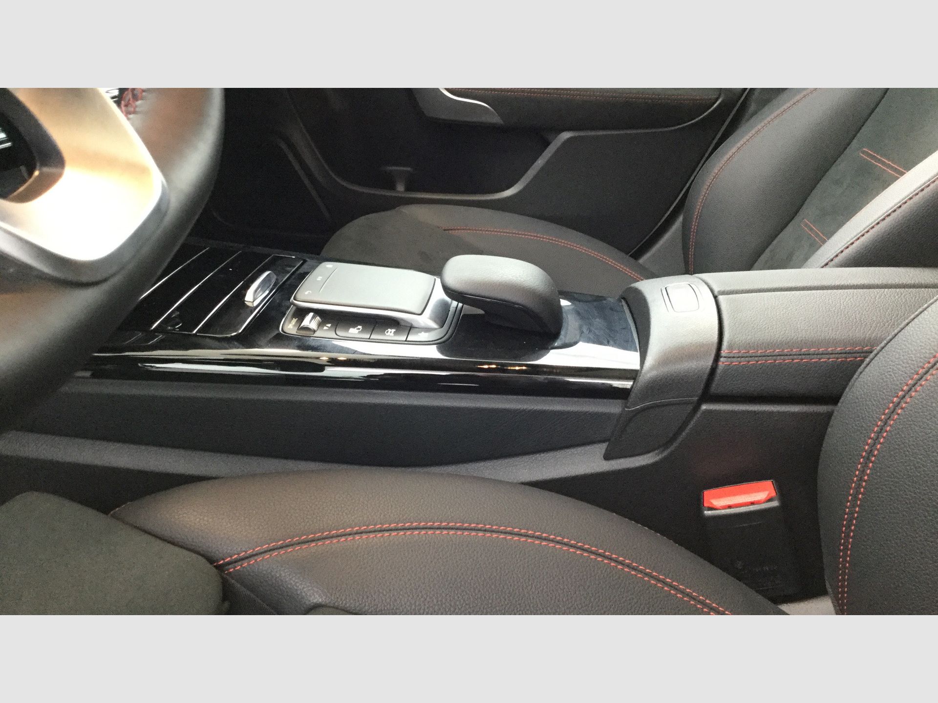 Mercedes-Benz CLA - 9