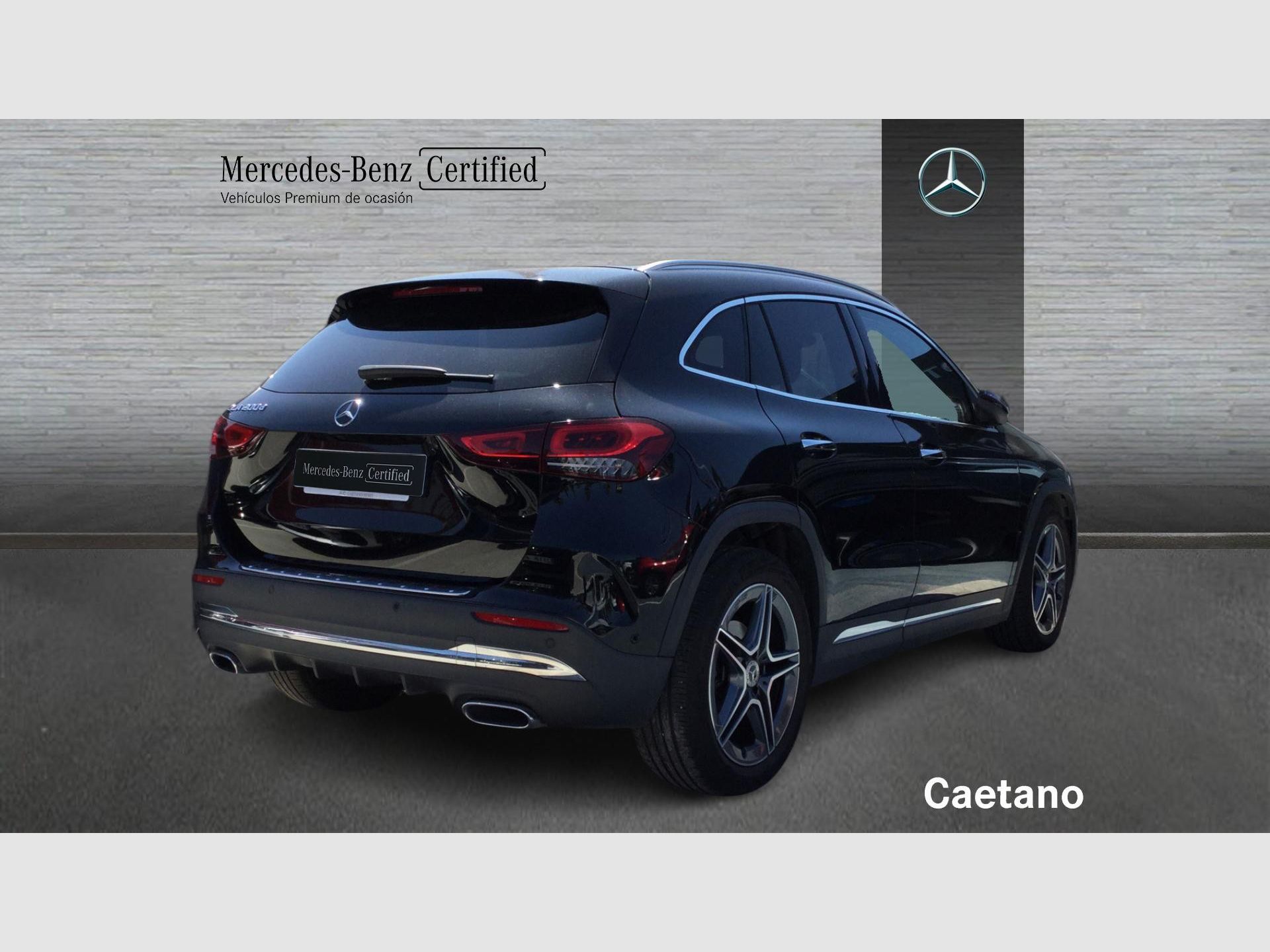 Mercedes-Benz GLA - 2