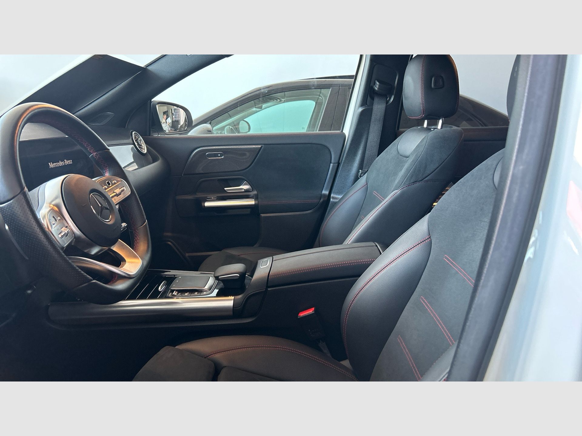 Mercedes-Benz GLA - 7