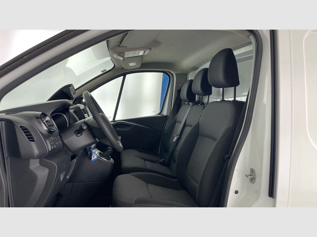 Renault Trafic - 12