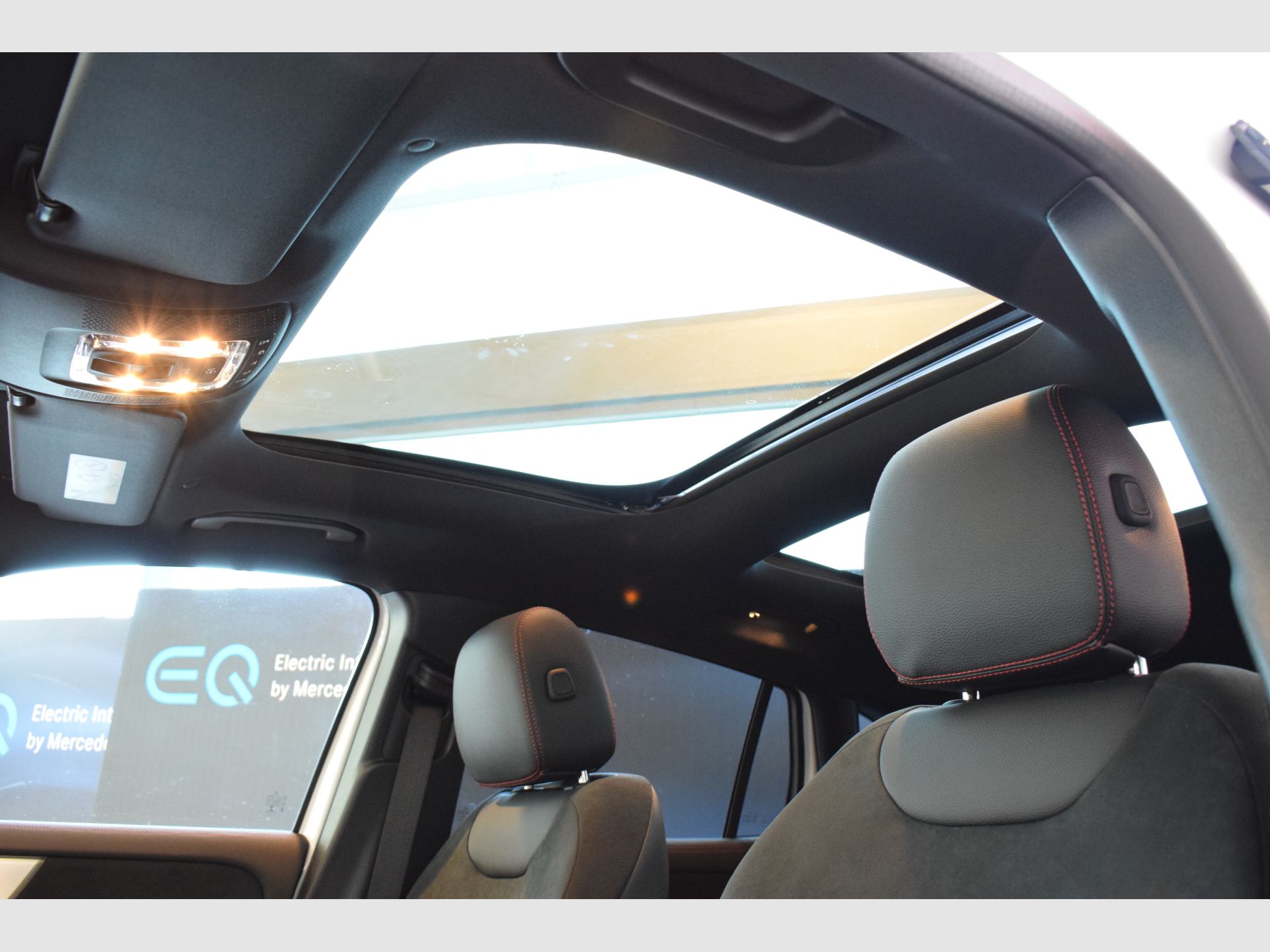 Mercedes-Benz EQA - 5