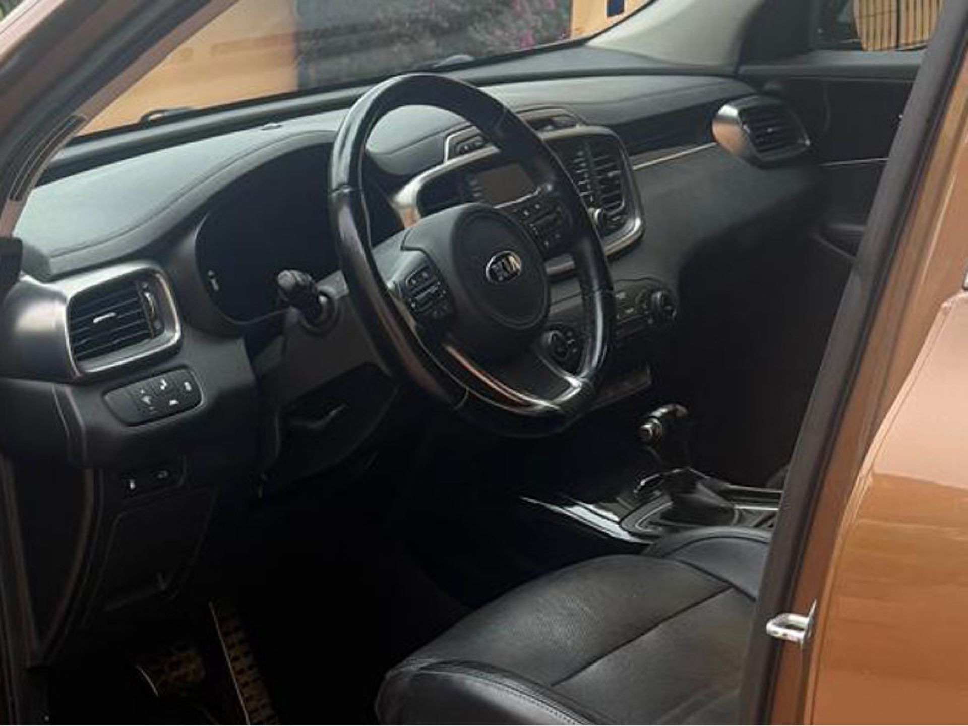 Kia Sorento - 4