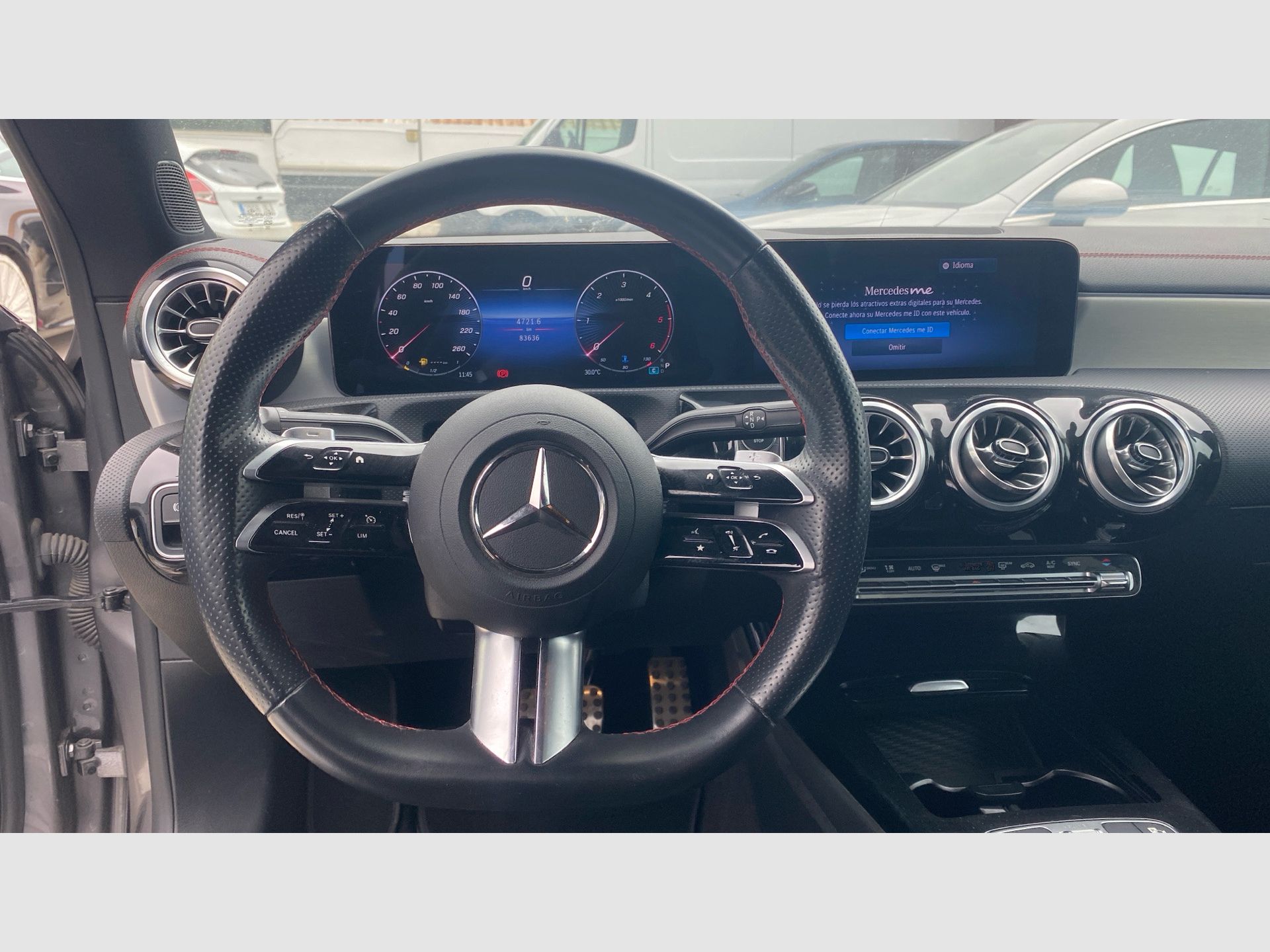 Mercedes-Benz CLA - 12