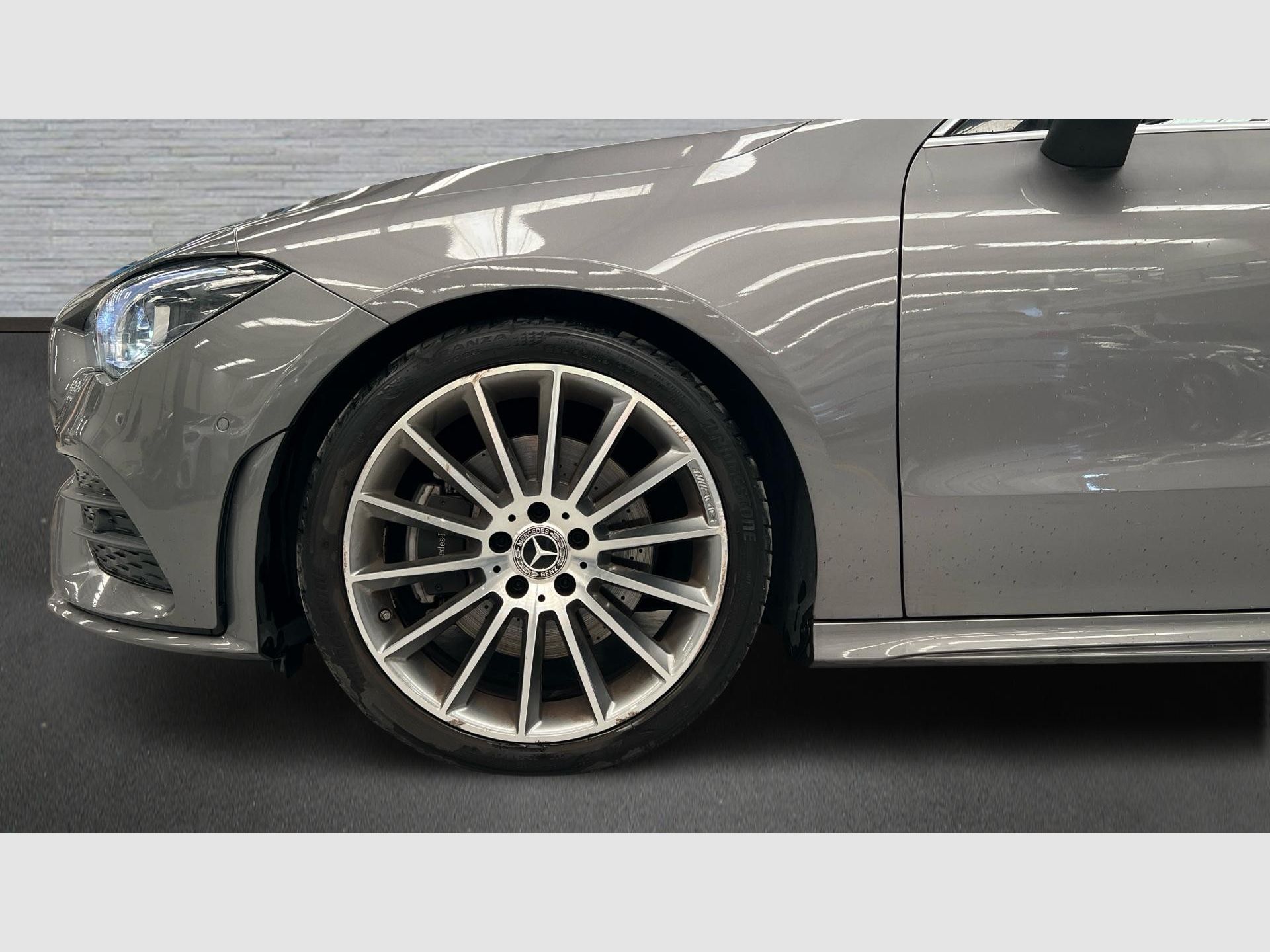 Mercedes-Benz CLA - 5