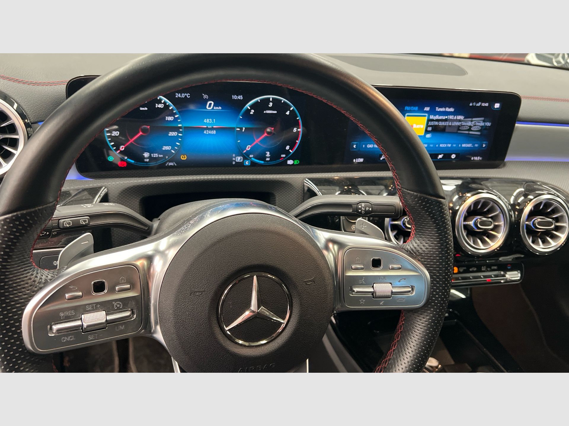 Mercedes-Benz CLA - 9
