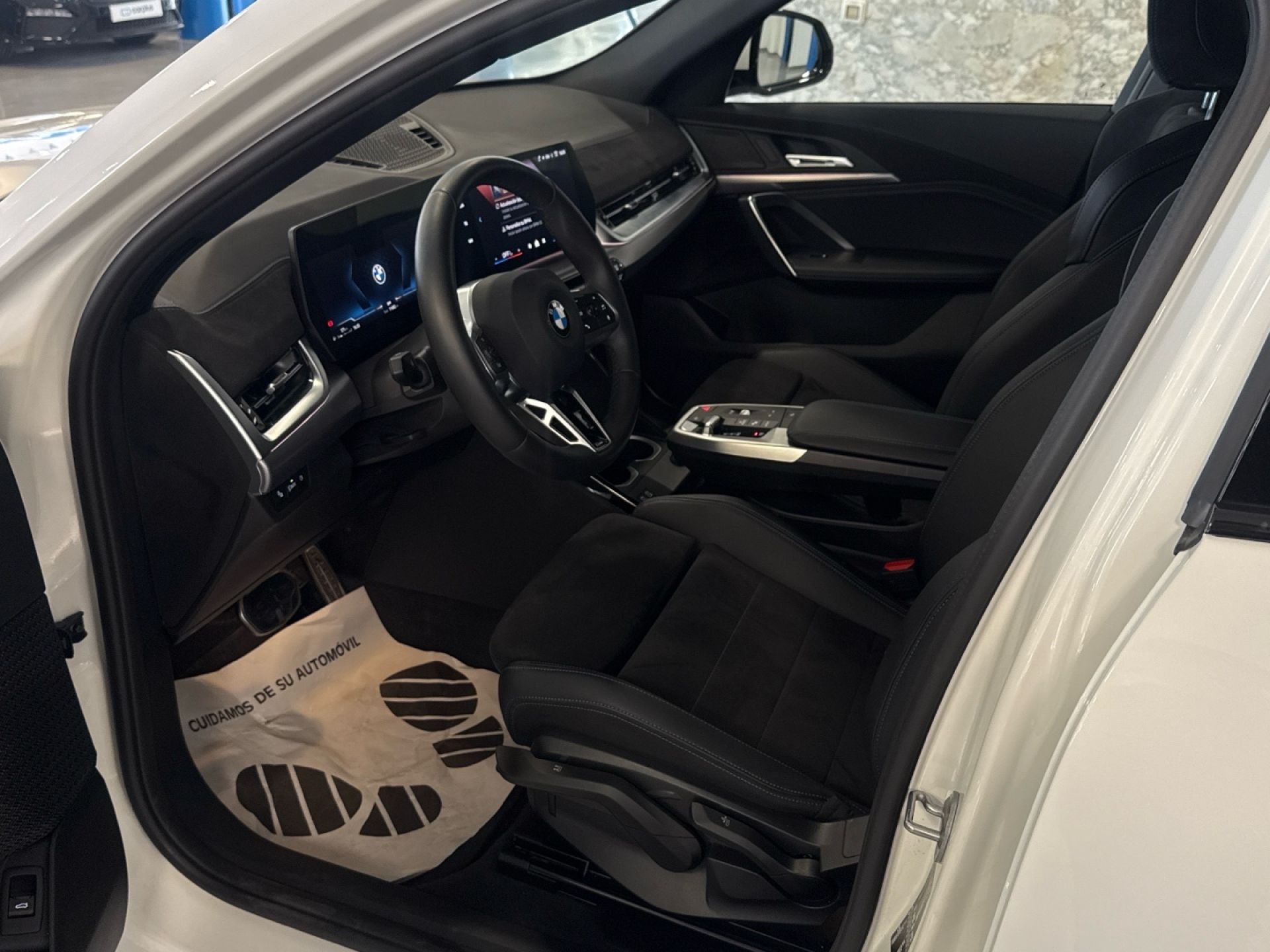 BMW X2 - 10