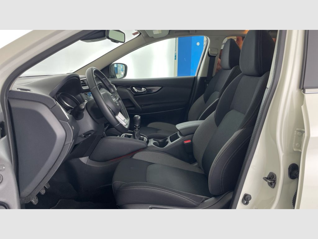Nissan Qashqai - 12