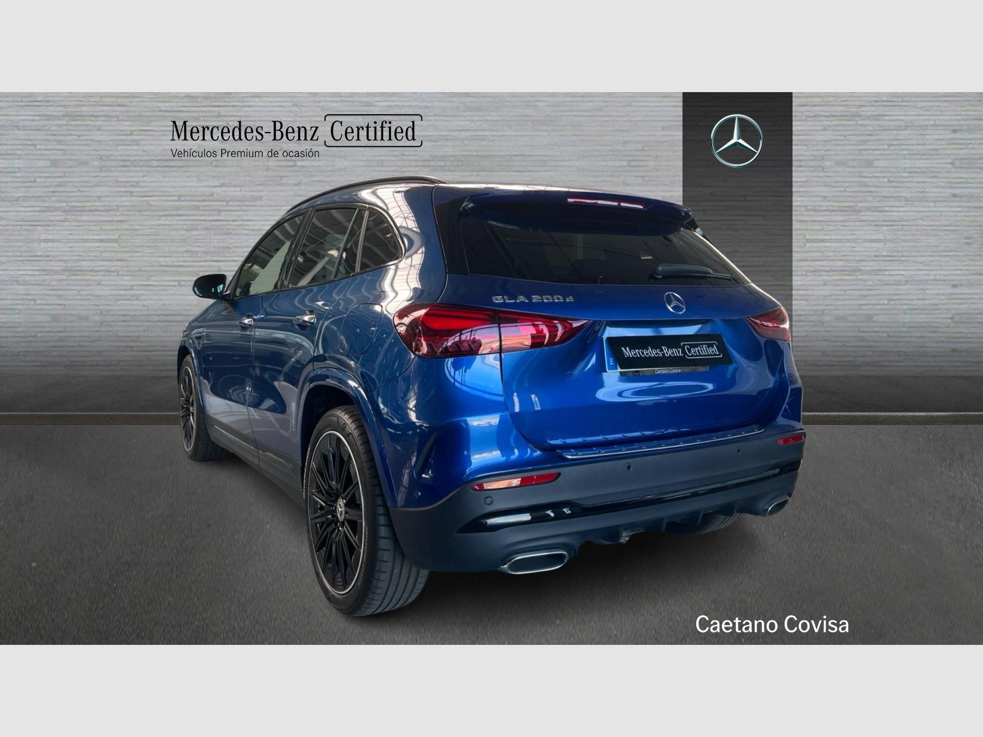Mercedes-Benz GLA - 4
