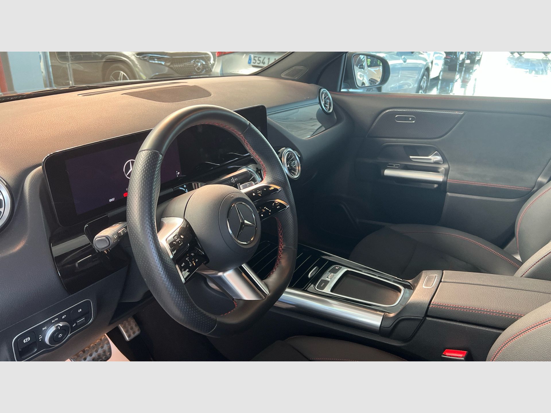 Mercedes-Benz GLA - 6