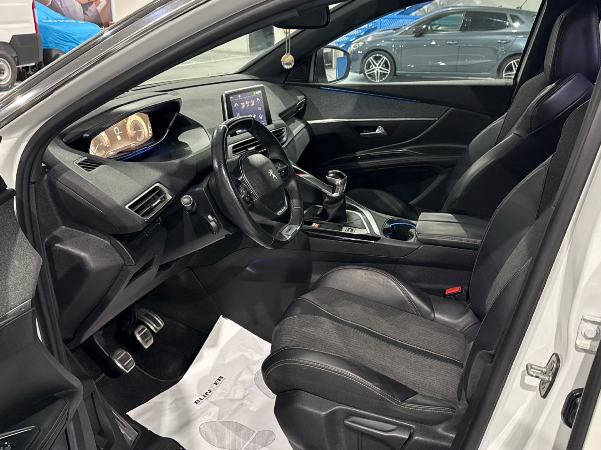 Peugeot 5008 - 11