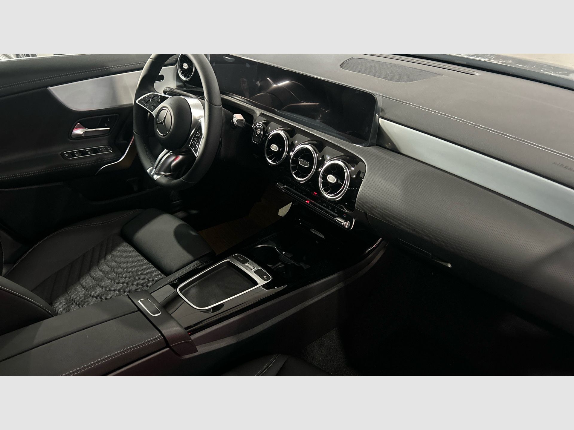 Mercedes-Benz CLA - 10