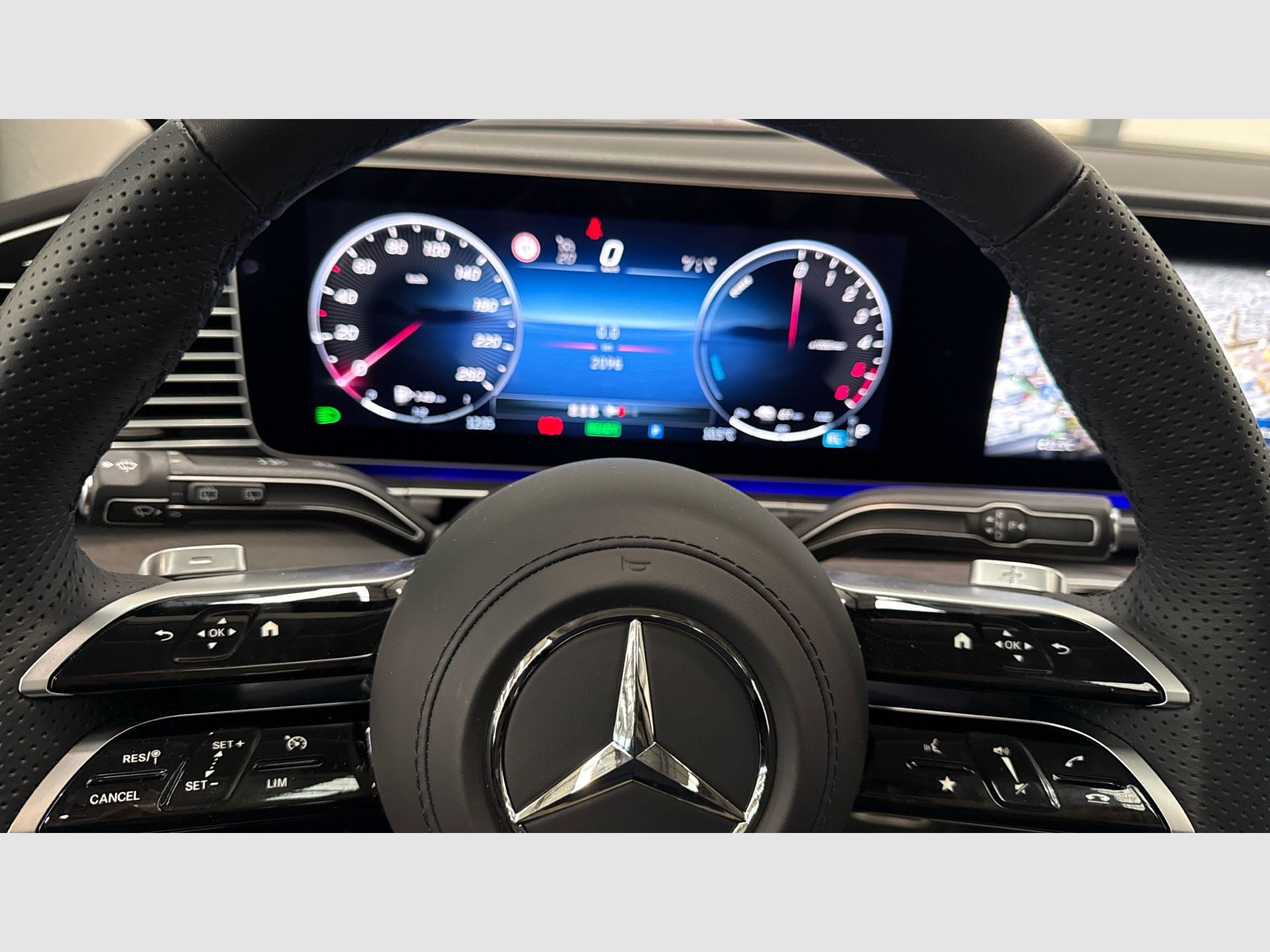 Mercedes-Benz GLE - 9