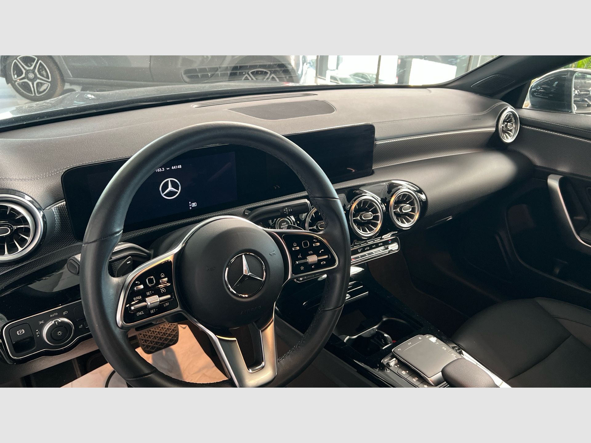 Mercedes-Benz CLA - 10