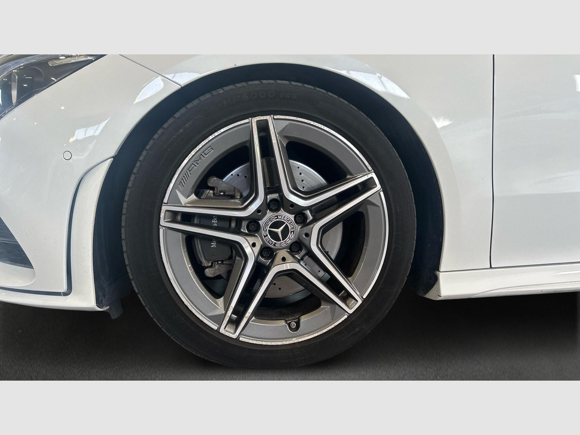 Mercedes-Benz CLA - 5