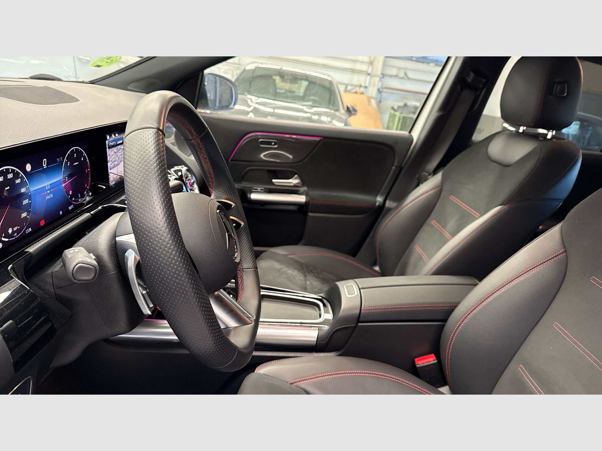 Mercedes-Benz GLA - 7