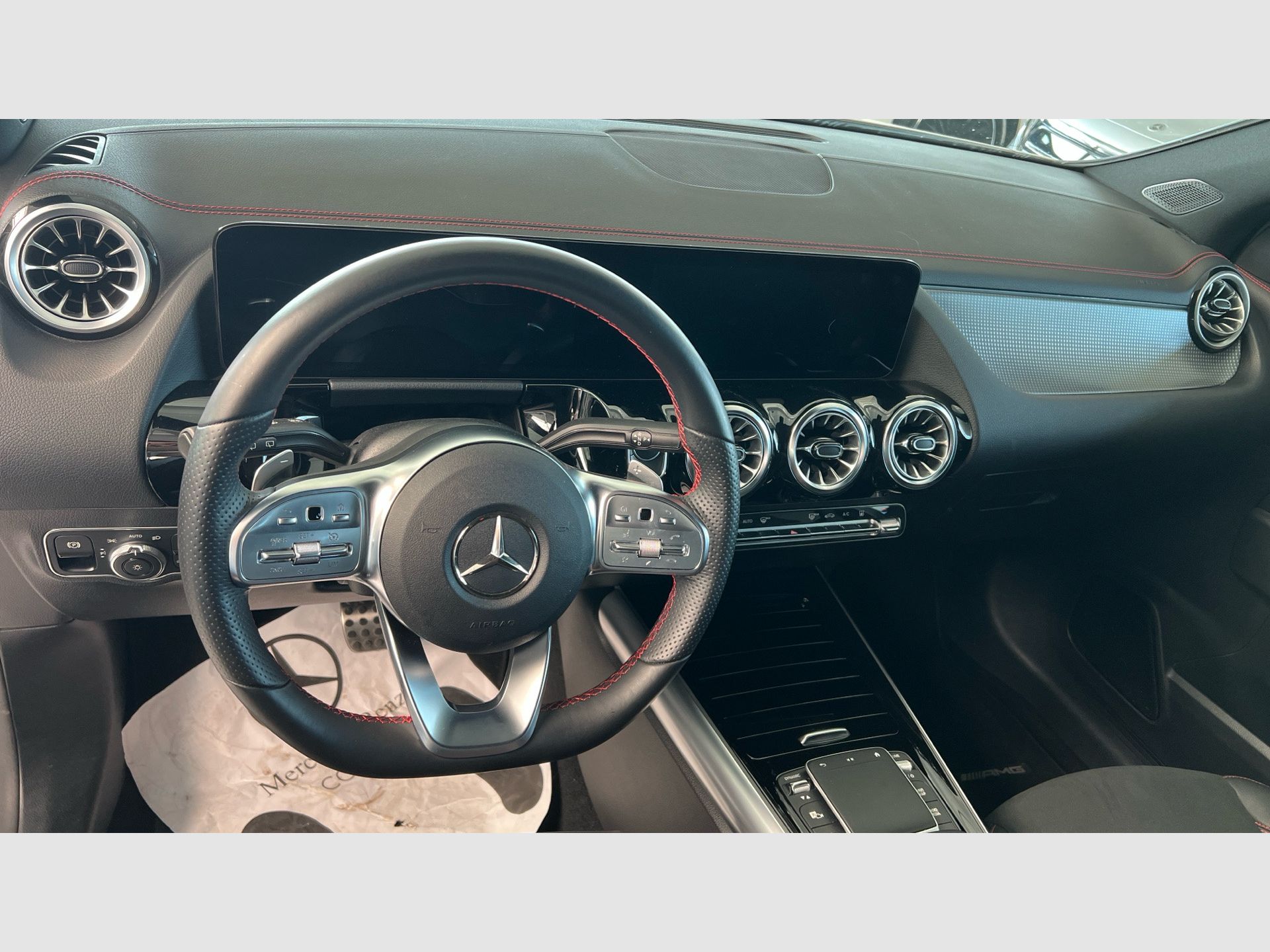 Mercedes-Benz EQA - 10