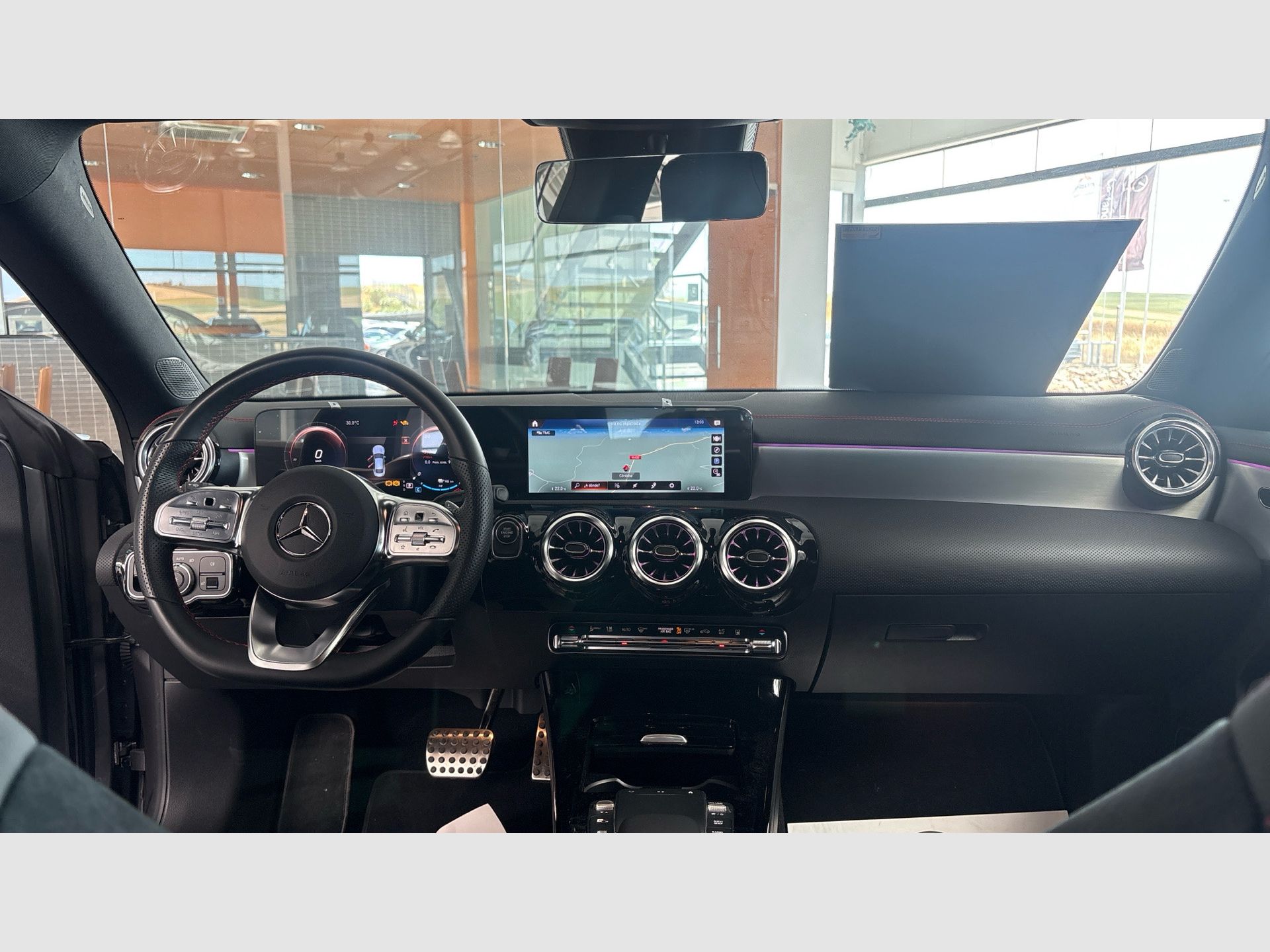 Mercedes-Benz CLA - 8