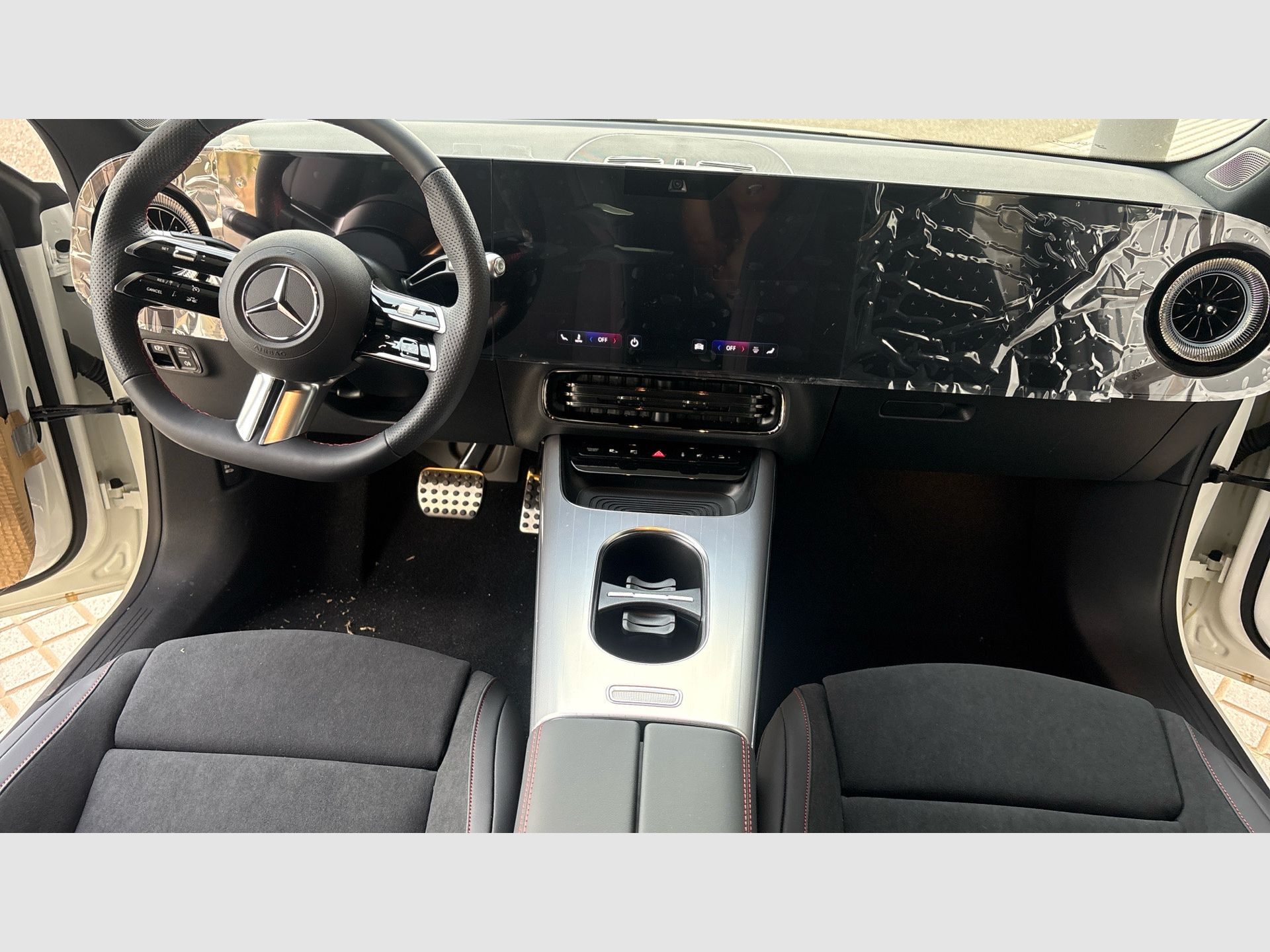 Mercedes-Benz CLA - 8
