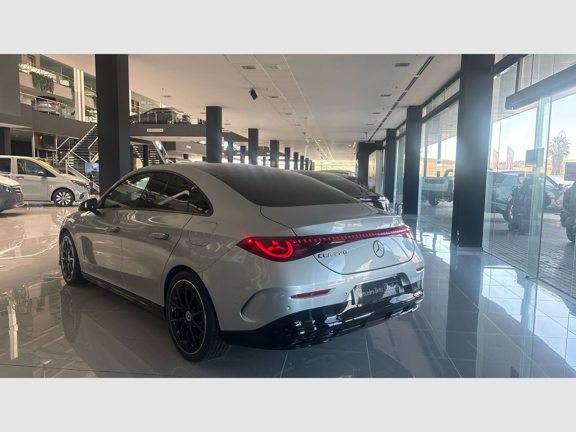Mercedes-Benz CLA - 4