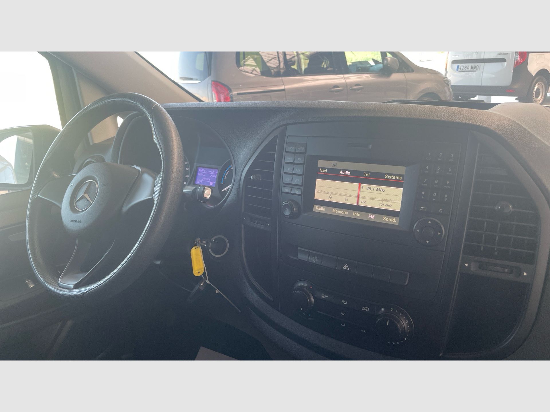 Mercedes-Benz Vito - 9