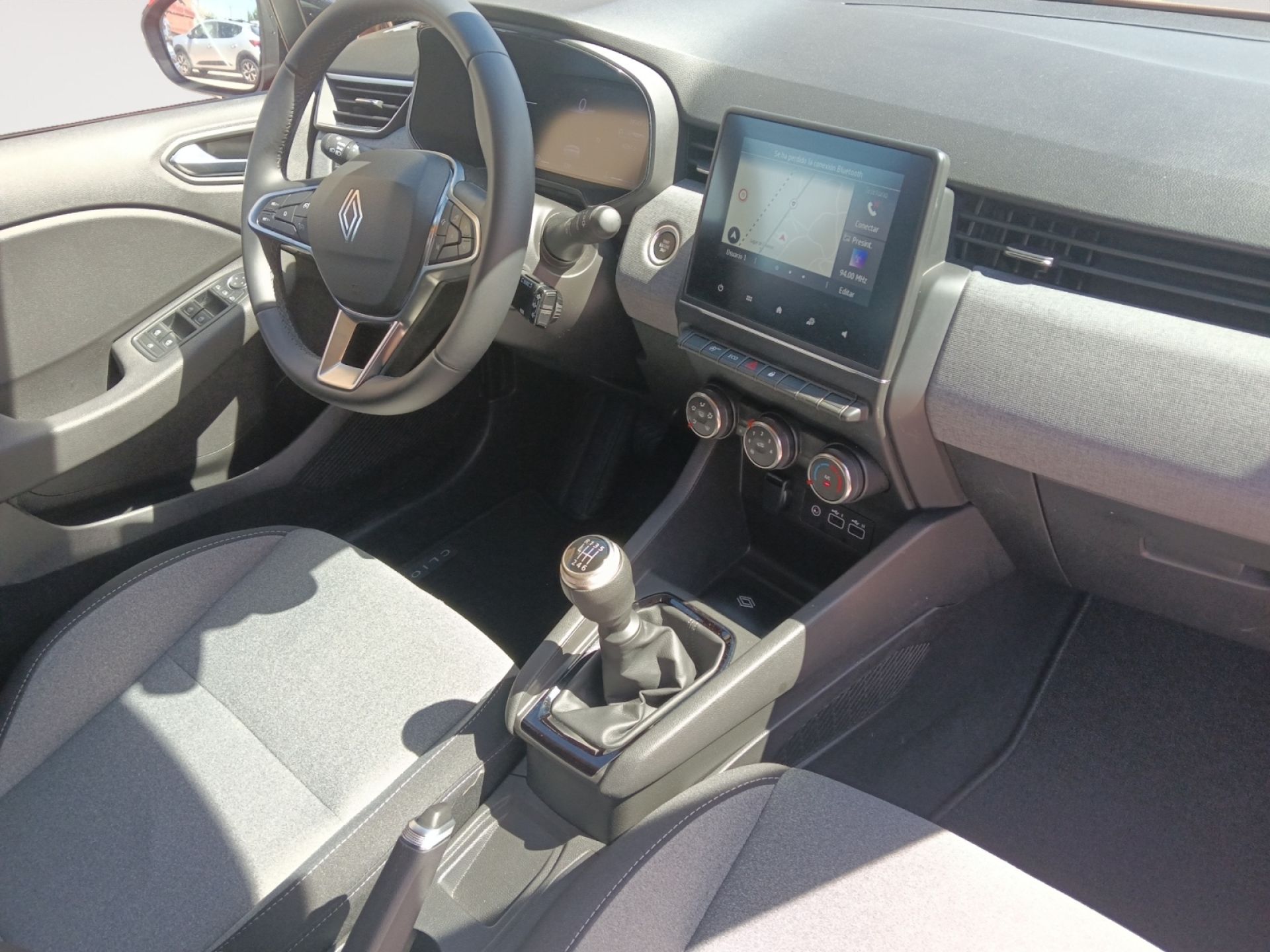 Renault Clio - 8