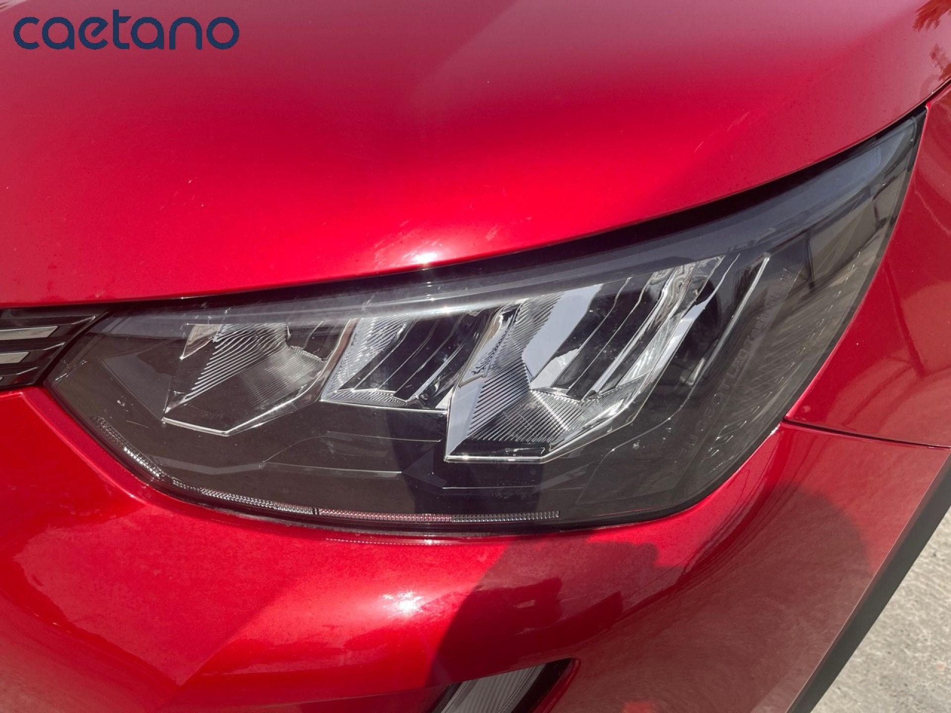 Peugeot 2008 - 8