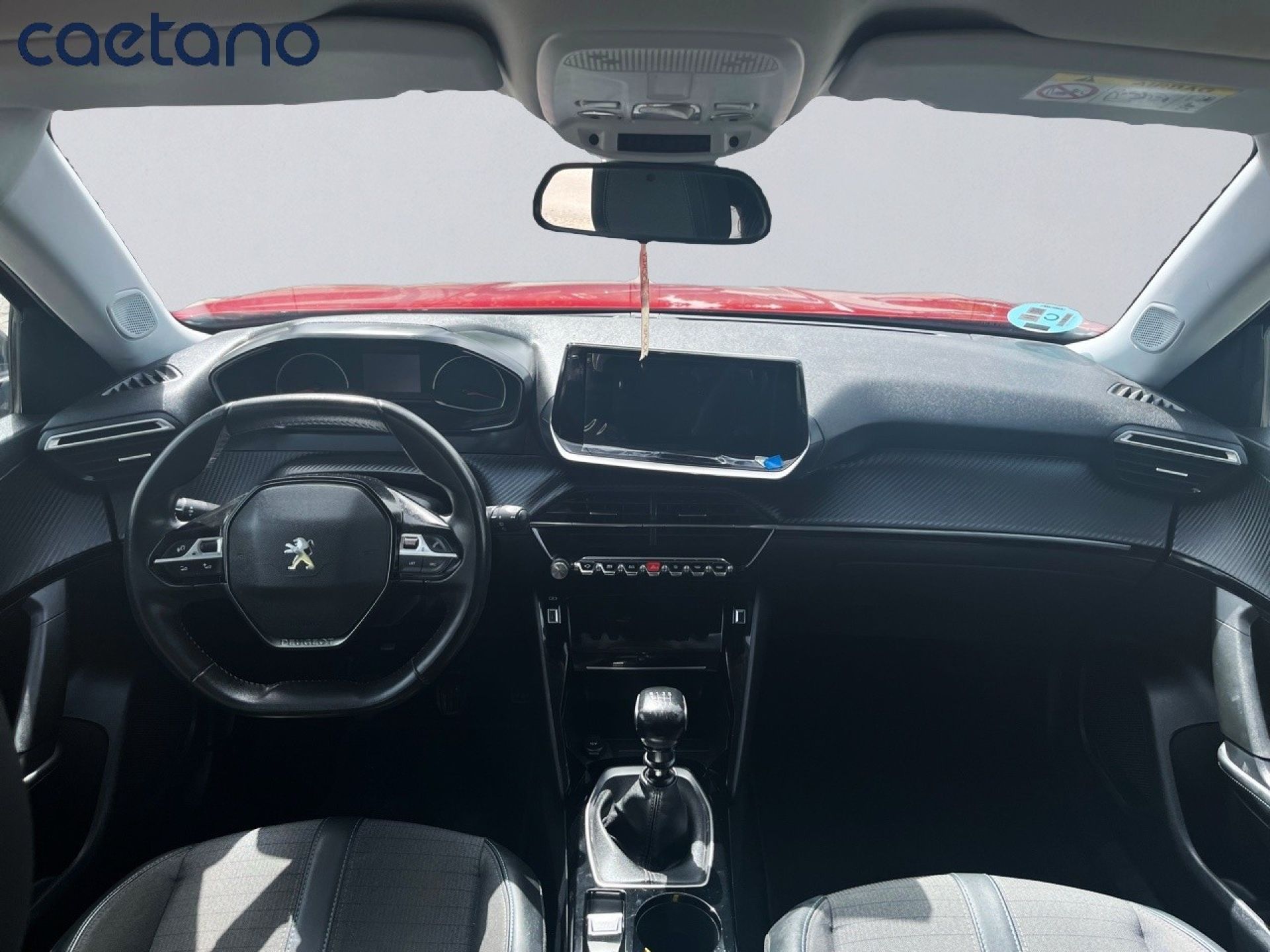 Peugeot 2008 - 11