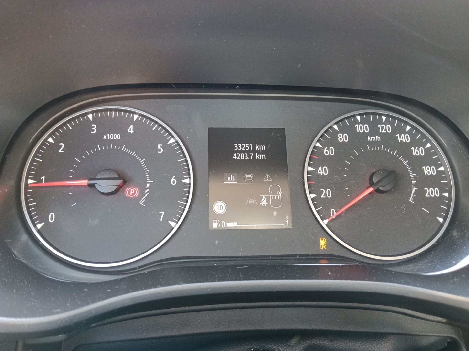 Dacia Sandero - 11