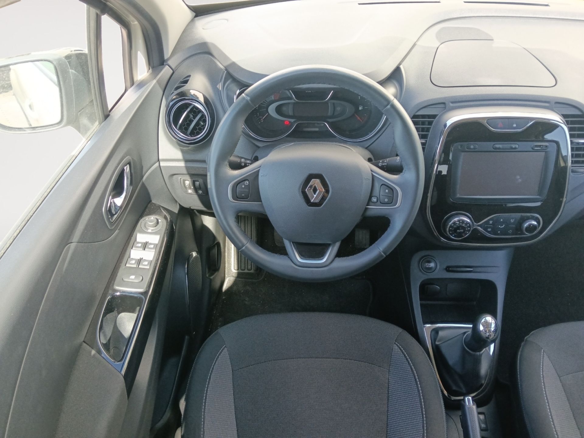 Renault Captur - 10