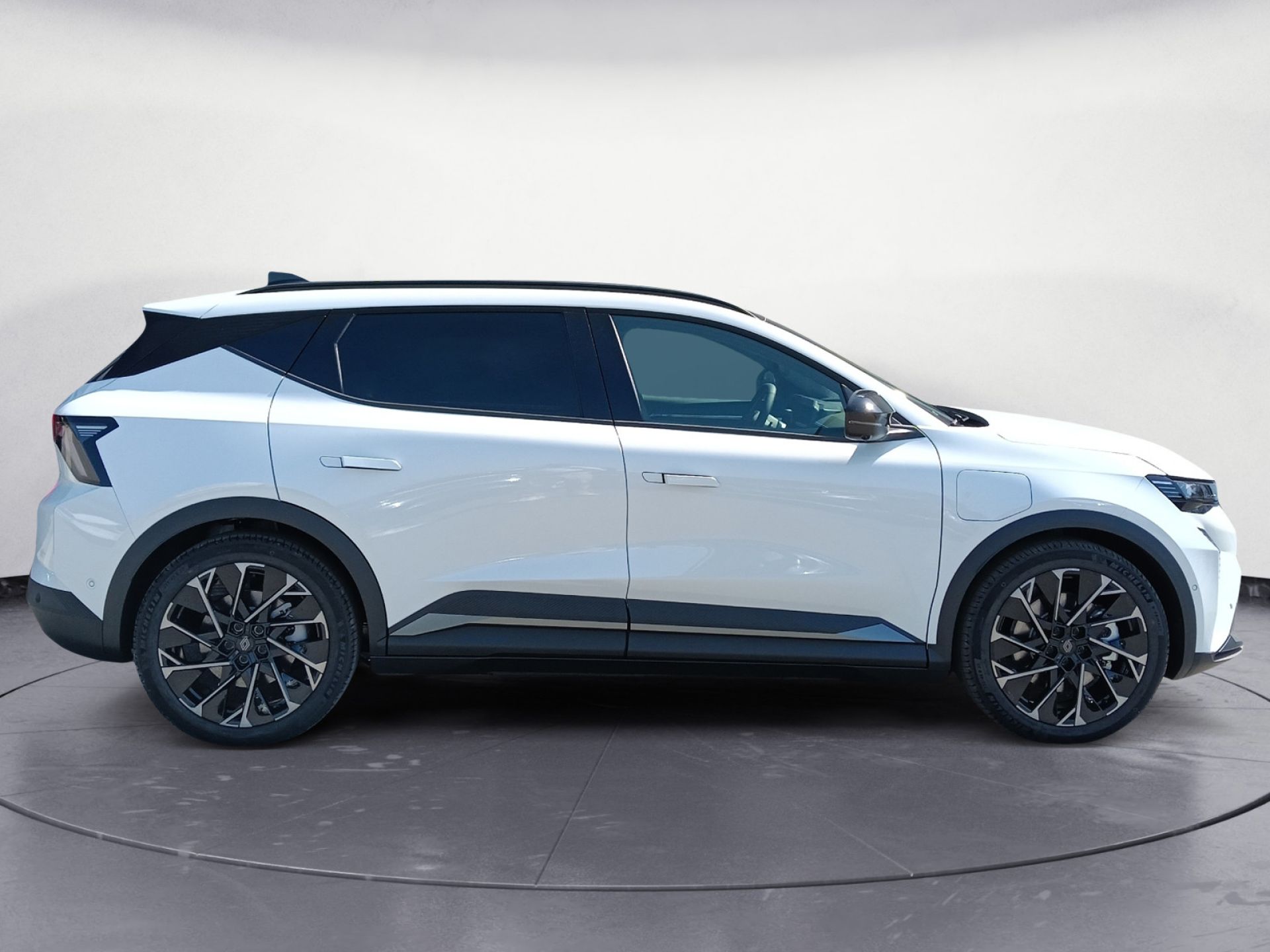 Renault Scenic E-Tech - 5