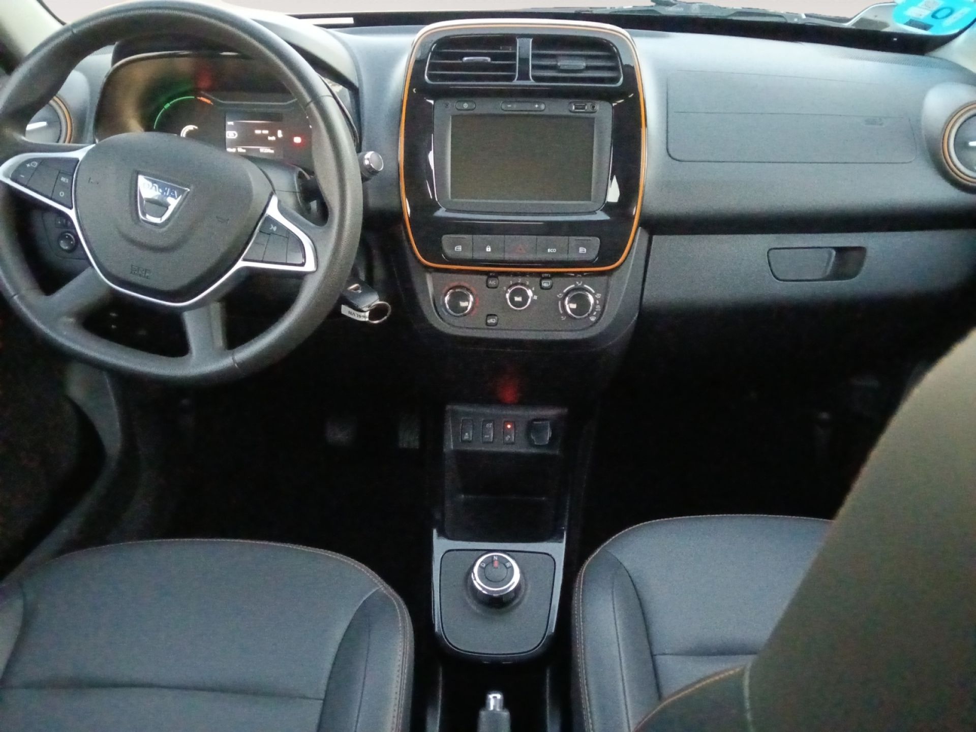 Dacia Spring - 9