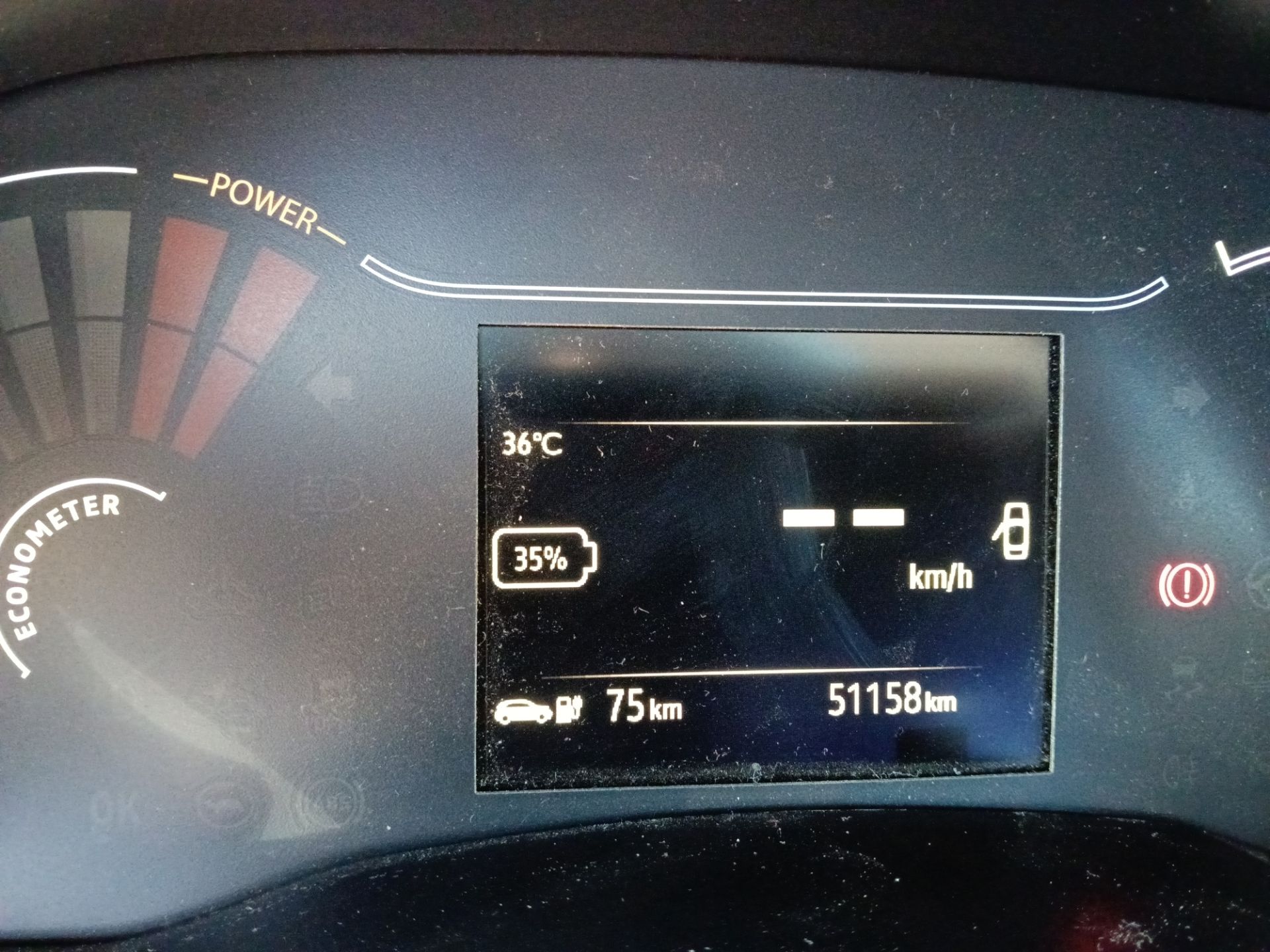 Dacia Spring - 11