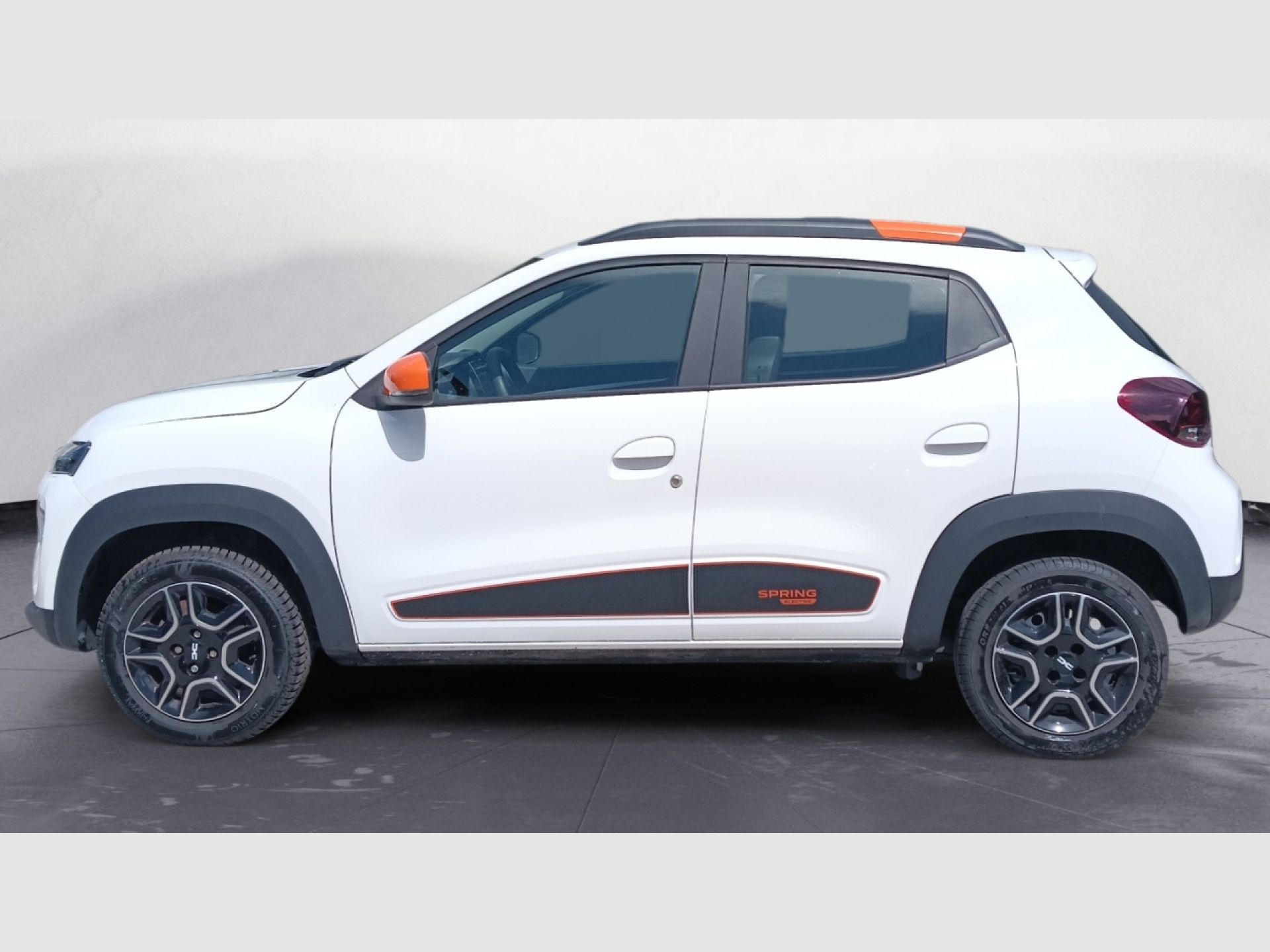 Dacia Spring - 6