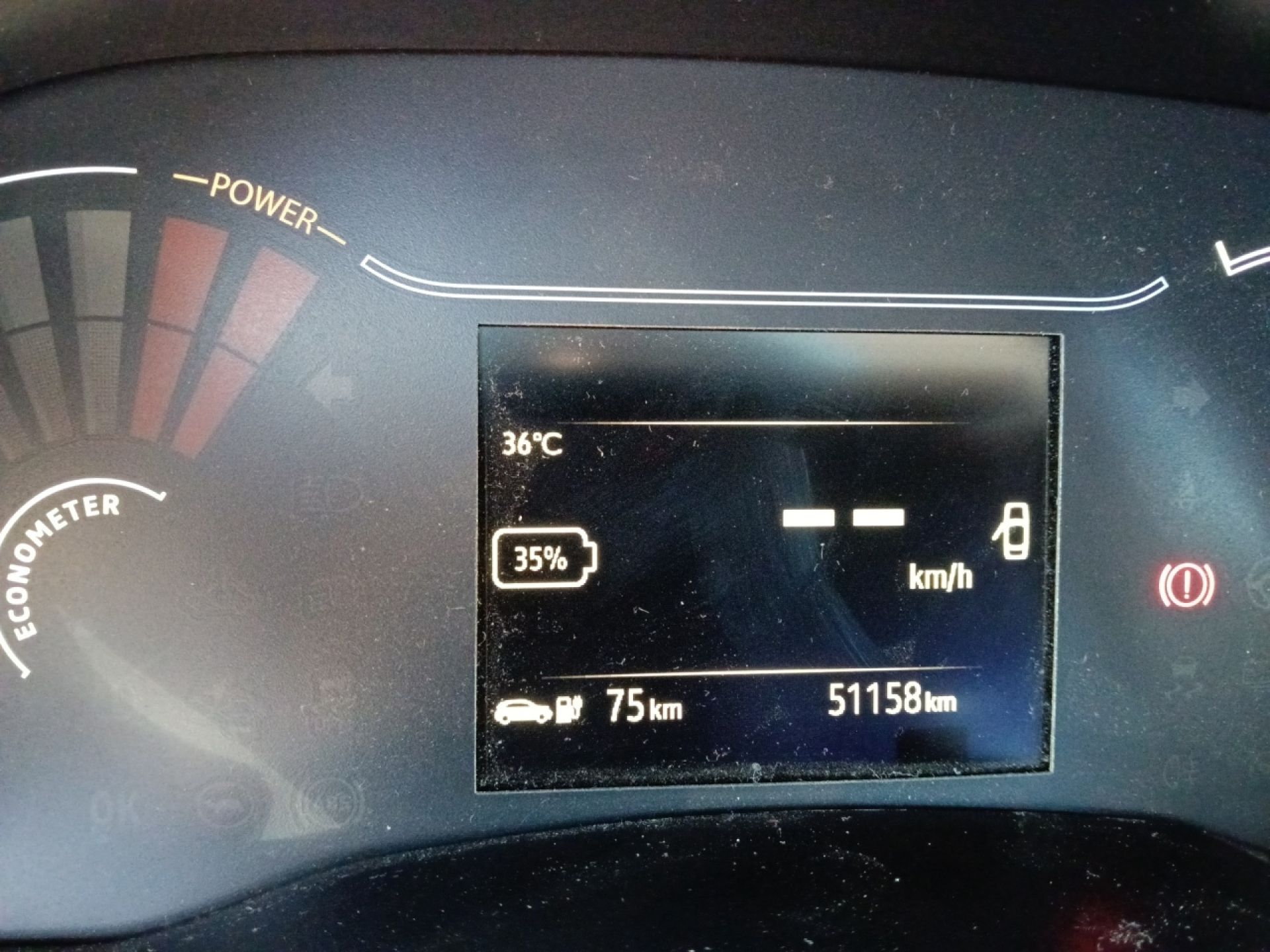 Dacia Spring - 11