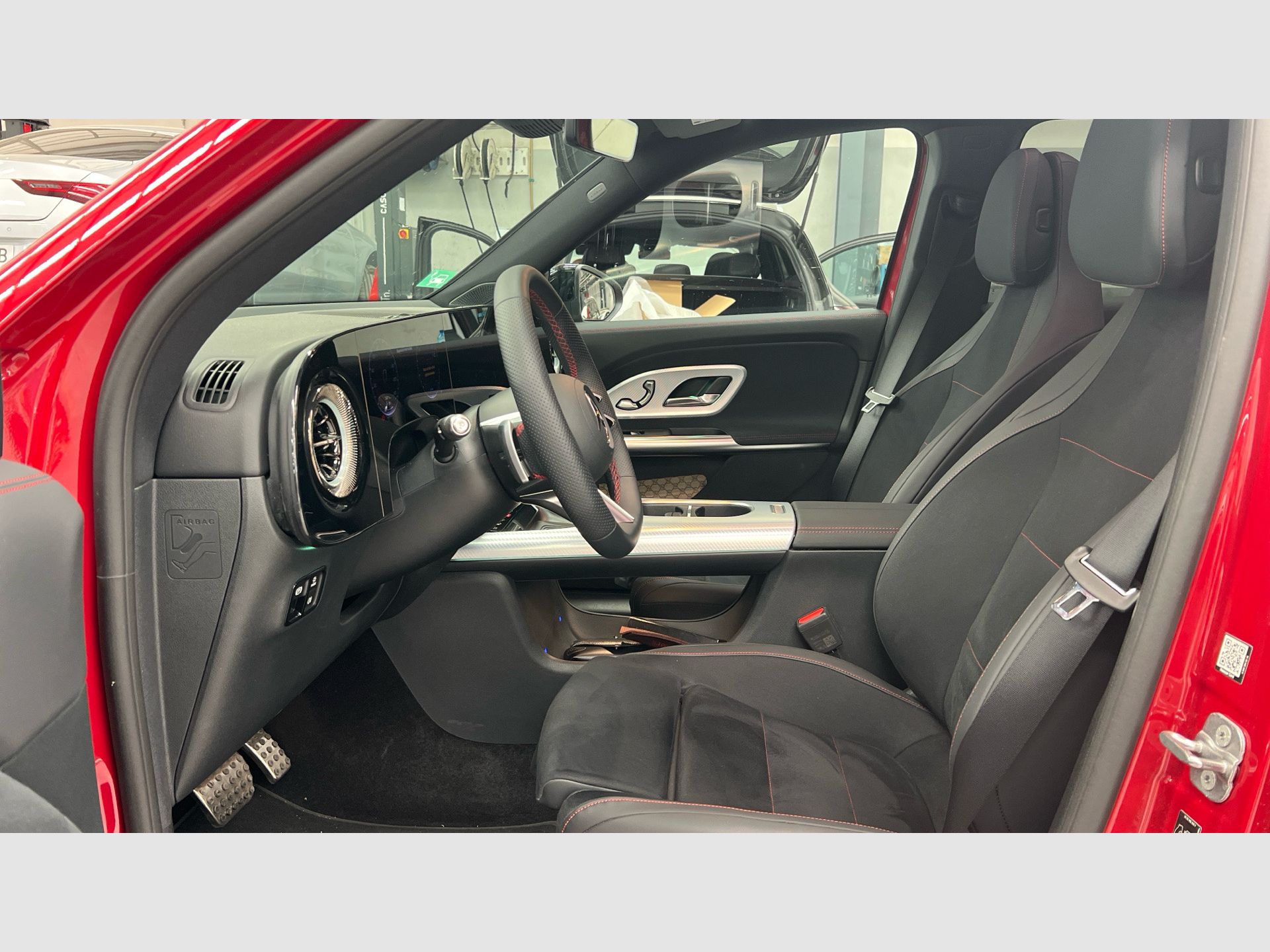 Mercedes-Benz GLB - 7