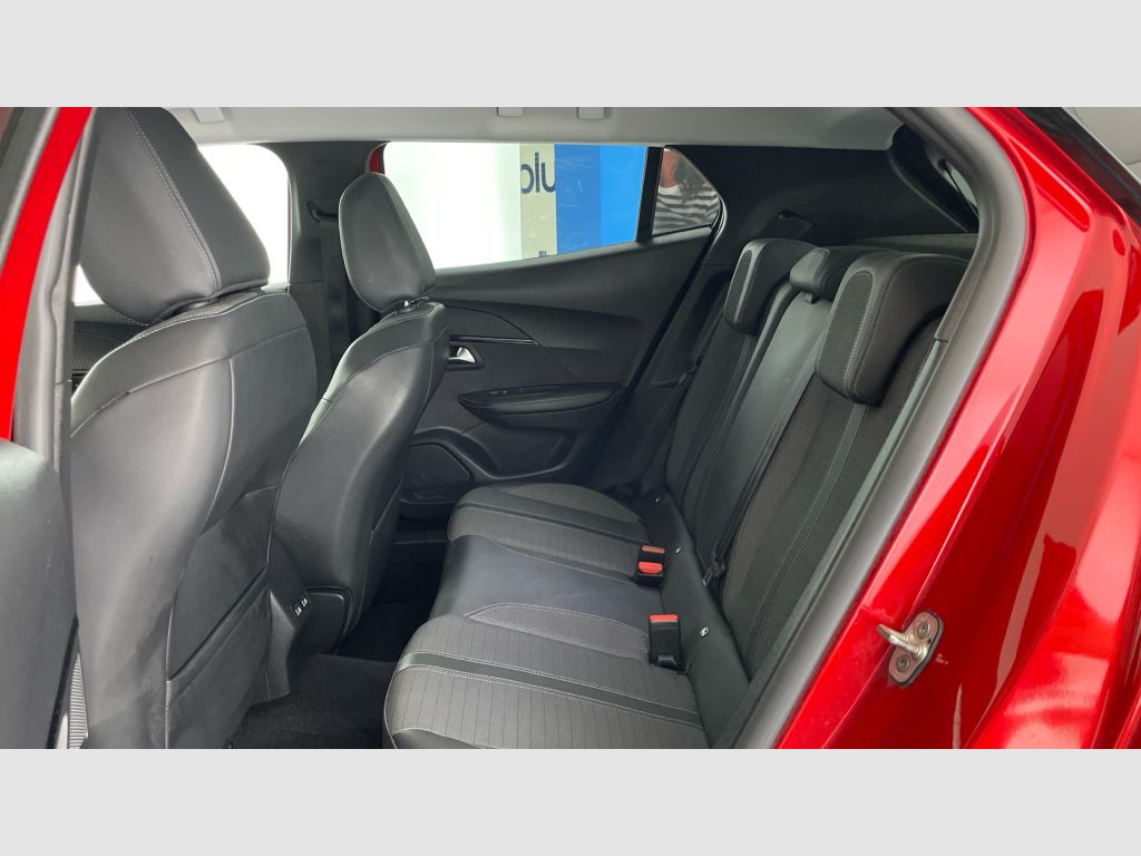 Peugeot 2008 - 12