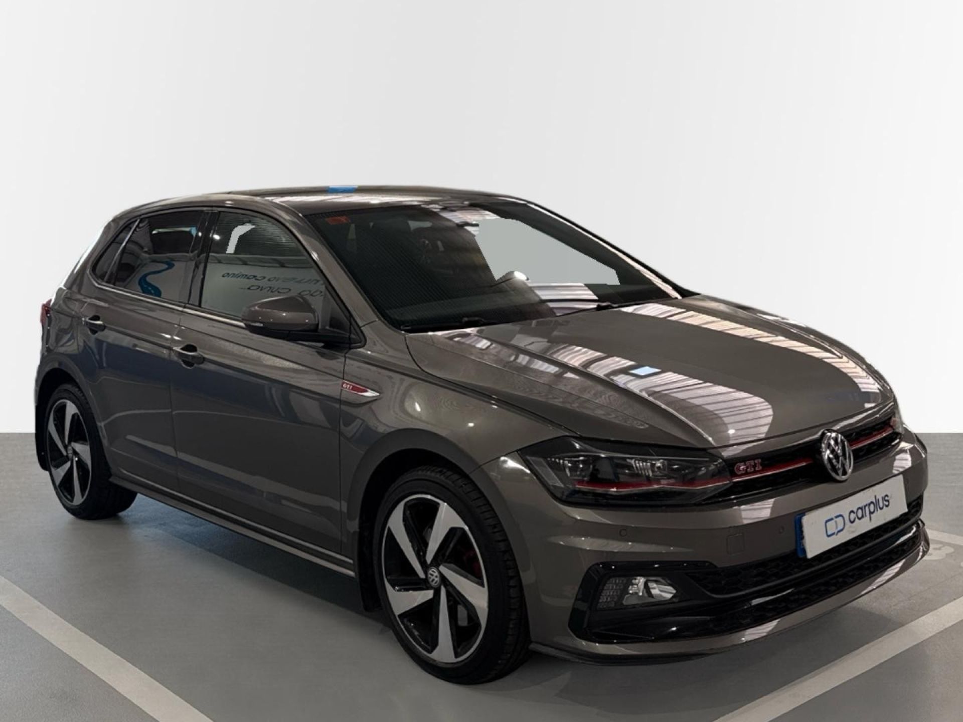 Volkswagen Polo - 2