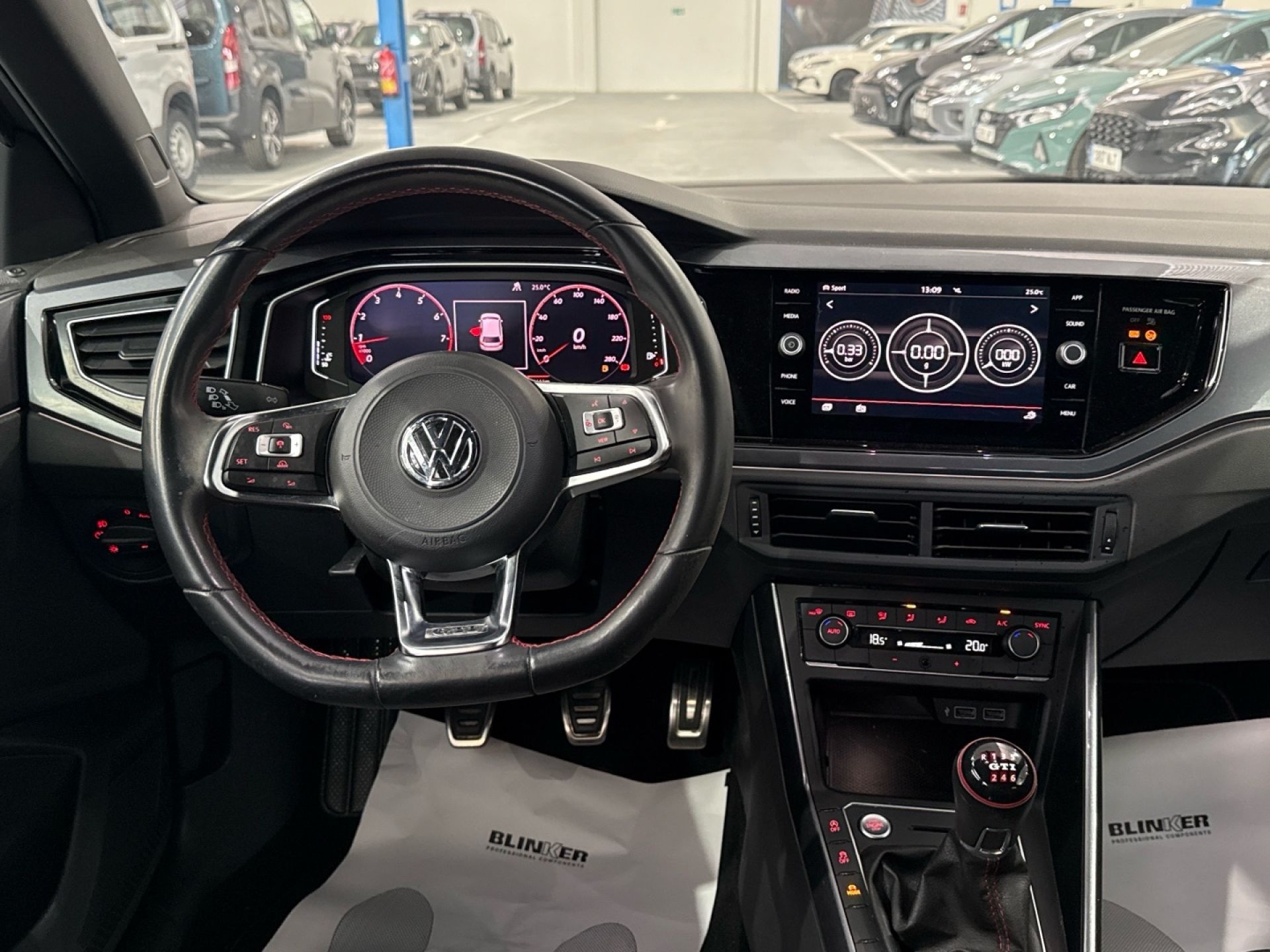 Volkswagen Polo - 10