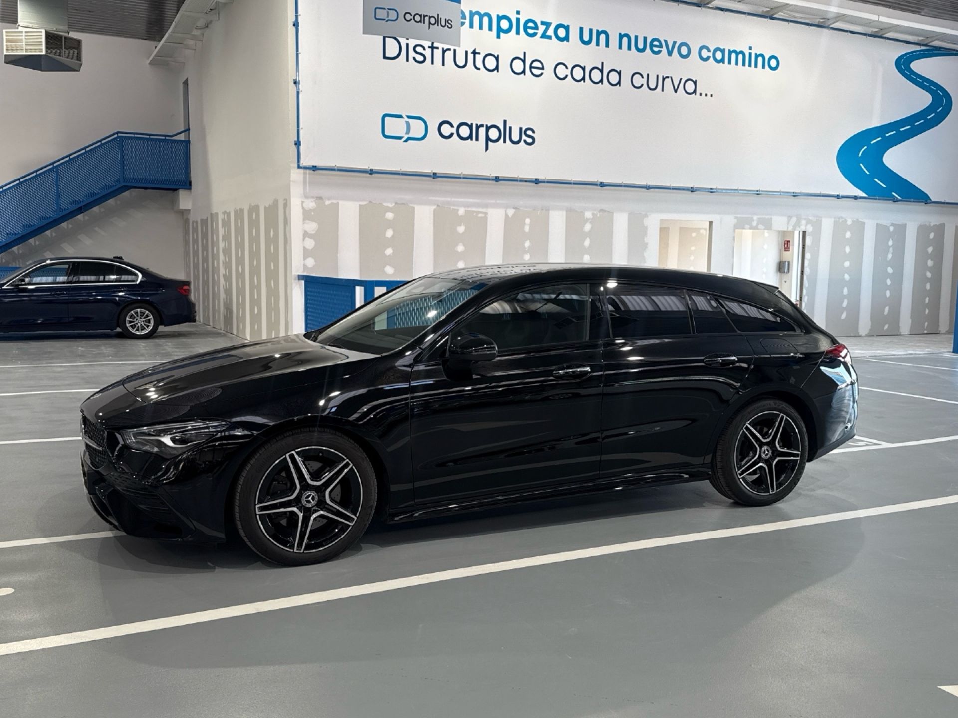 Mercedes-Benz CLA - 4