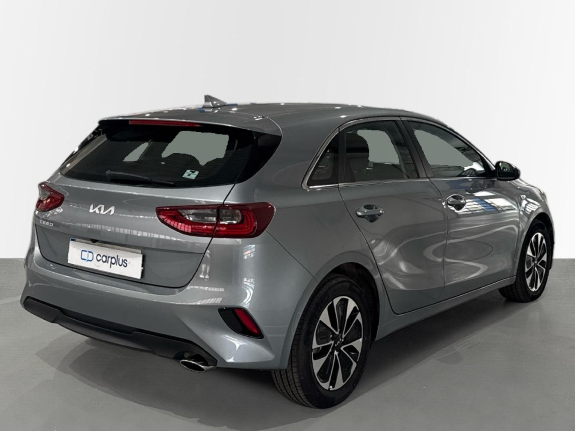 Kia Ceed - 7