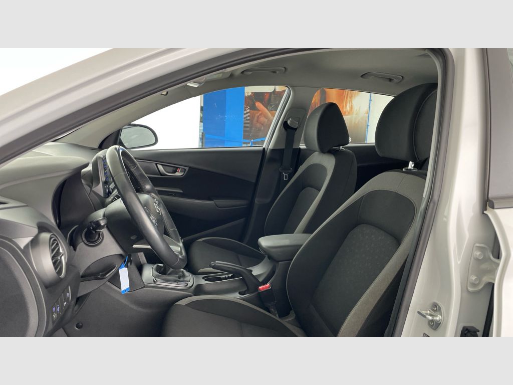 Hyundai Kona - 12