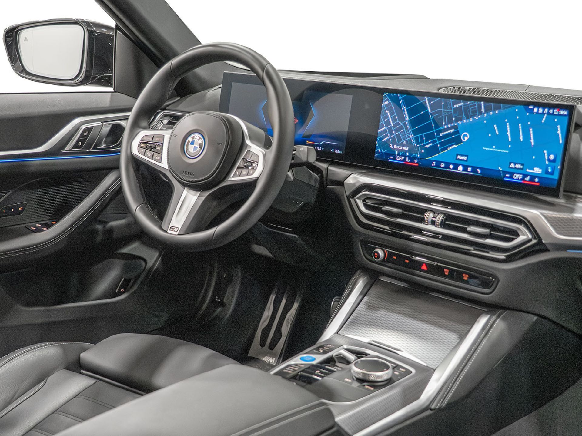 BMW i4 - 8