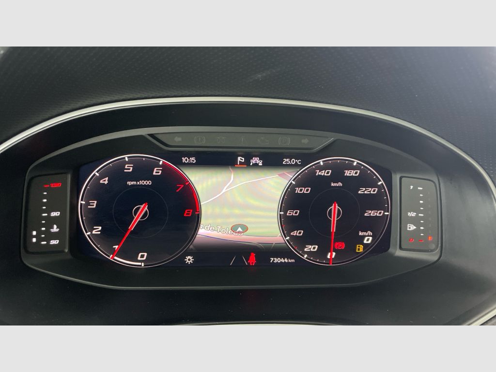 SEAT Arona - 10