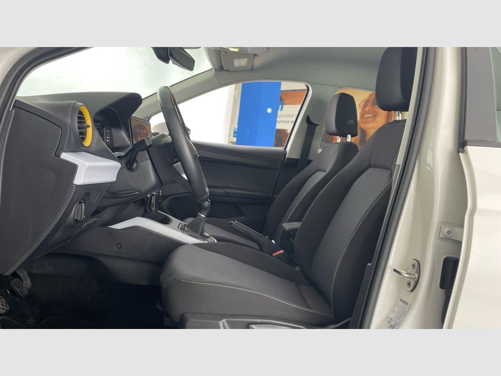 SEAT Arona - 12