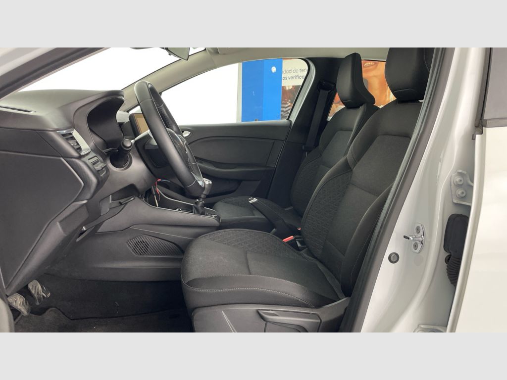 Renault Clio - 12